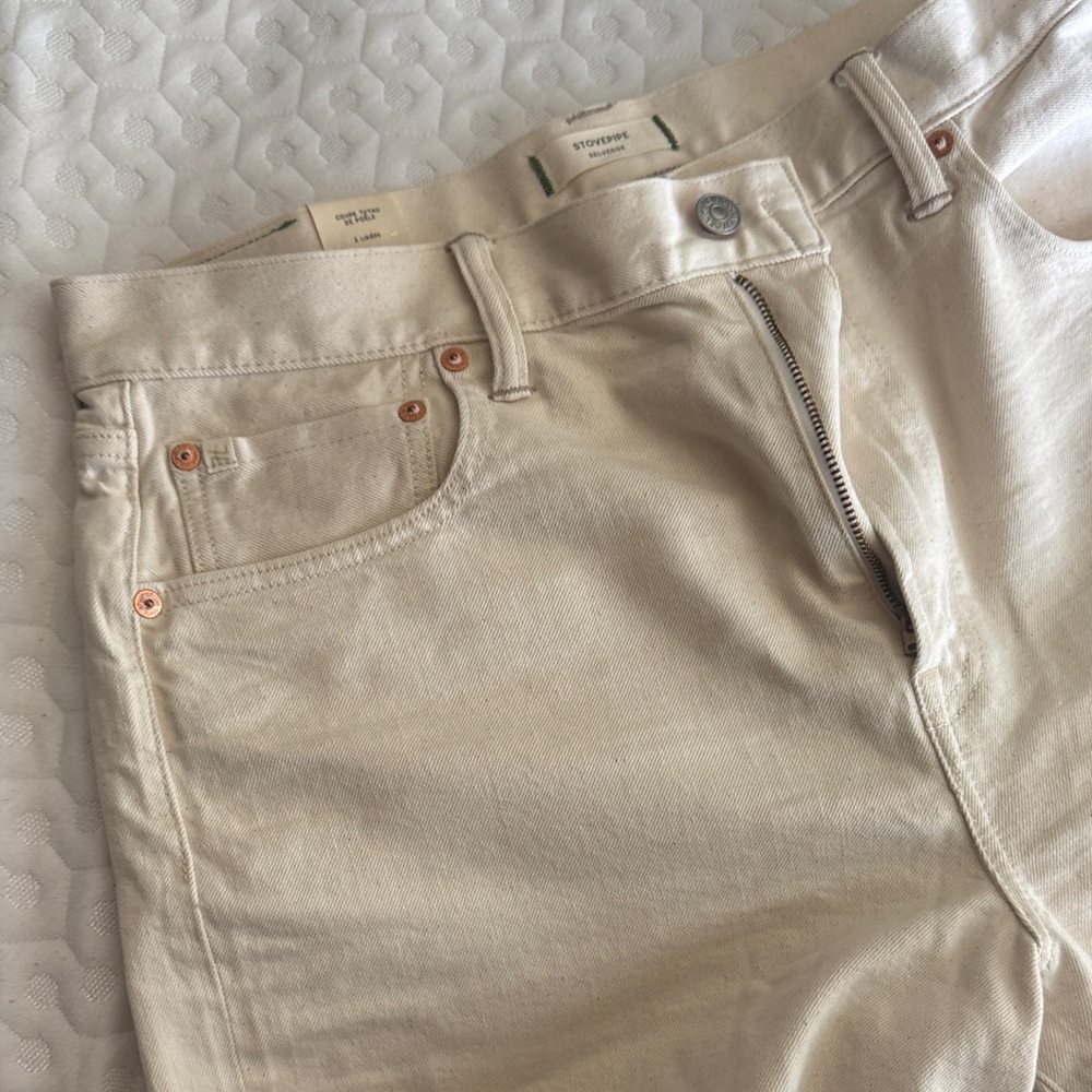 American Eagle Outfitters Cream Boyfriend Jeans